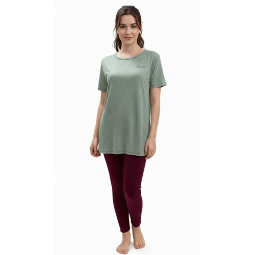 طقم رياضي نسائي ( أخضر كريمي مع عنّابي )