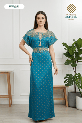 جلابية كشميري بتطريز فاخر وتصميم أنيق