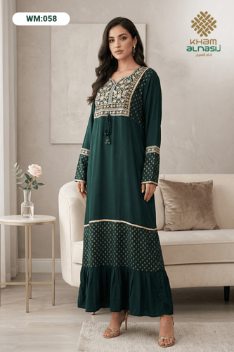 جلابية كشميري بتطريز تراثي أنيق