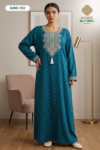 جلابية كشميري فاخرة بتطريز تقليدي راقٍ