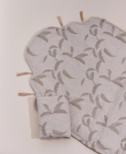 سلة خوص للإهداء ( سجادة ، شرشف ، مصحف ، سبحه )