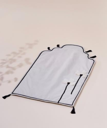 سجاد فاخر مزين بالورد