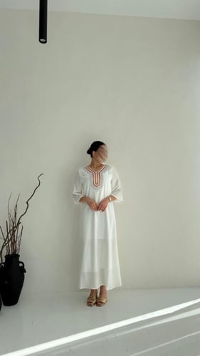 جلابية بياض