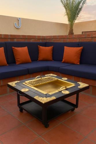 منقل فحم دورين بعجلات 58*58سم