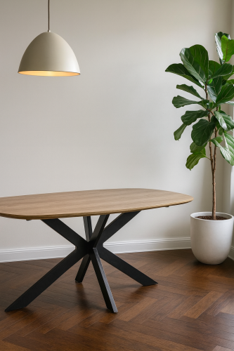 طاولة طعام خشب لون بني و أسود