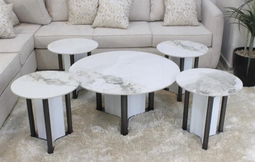 طقم طاولات 5 قطع بالوان مختلفة