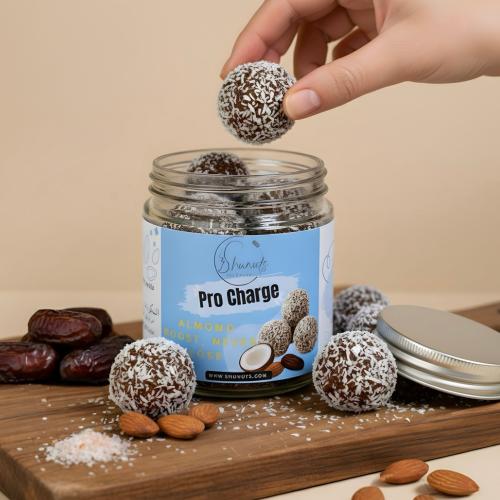 Pro charge كرات الطاقه باللوز