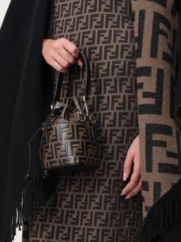 حقيبة FENDI