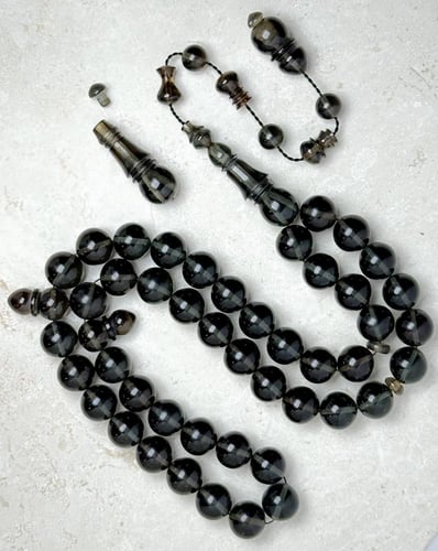 سبحة اسود دخاني تمليكة 12 مل