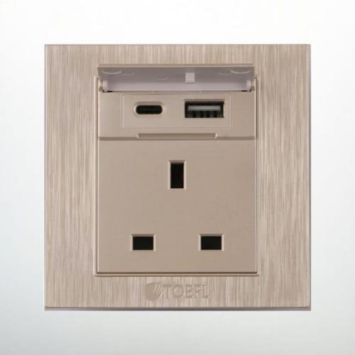 فيش ثلاثي مع منفذ يو اس بي USB مع تايب سي TYPE-C ل...