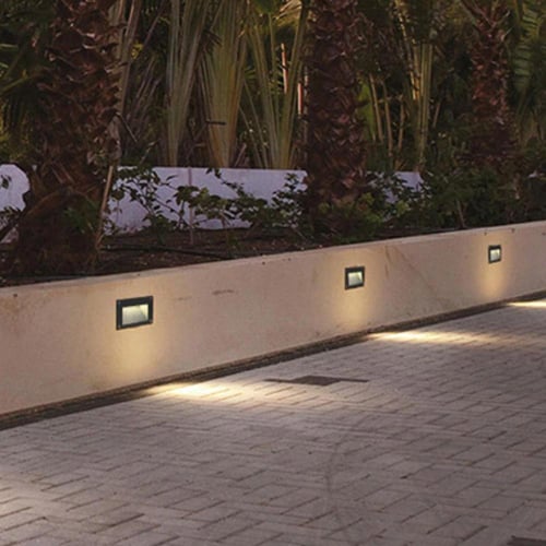 كشاف درج عريض اسود 3 واط لون الانارة اصفر