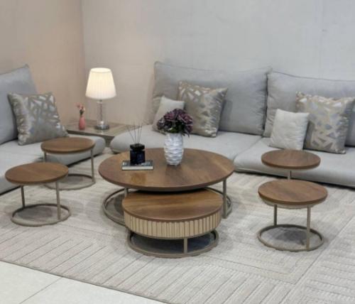 طقم طاولات ارضي مع 4 خدمة لون شمباني