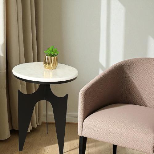 طاولة خدمة قاعدة حديد لون أسود وسطح زجاج لون بني