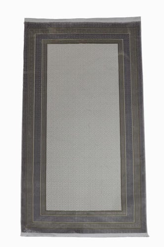 سجاد شهلاء كريم رمادي