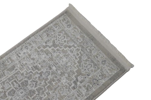 سجاد لازارا