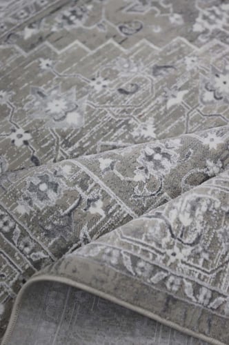 سجاد لازارا