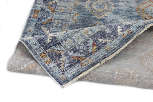 سجاد إشراق - اللوحة الفنية