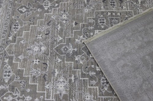 سجاد لازارا