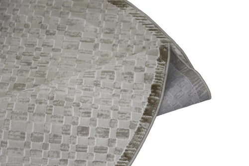 سجاد لازارا كريم