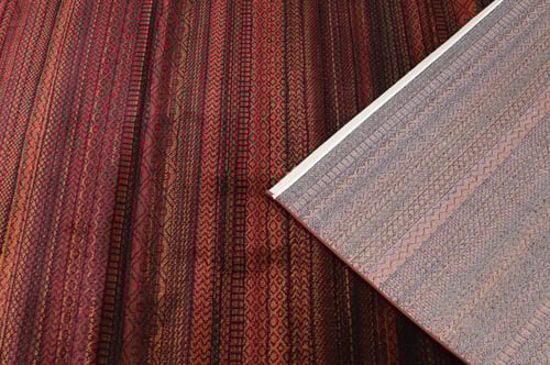 سجاد دهلاء احمر-اسود - زخرفة فنية حديثة