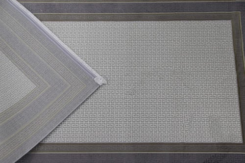 سجاد شهلاء كريم رمادي