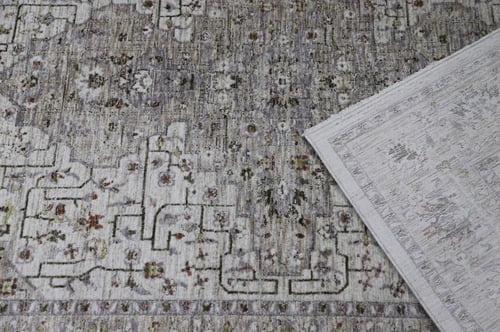 سجاد ريوف- رمادي