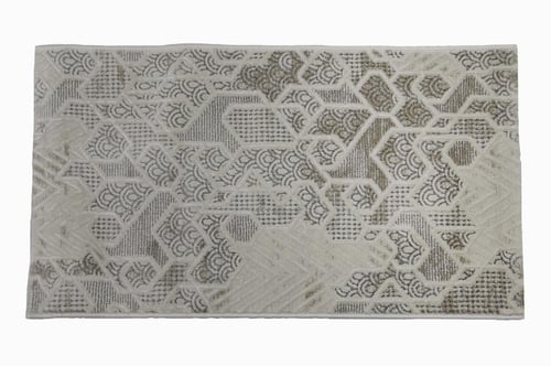 سجاد الهنوف كريم-بيج - خامة متينة بتفاصيل عصرية