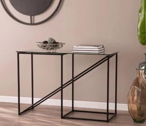 طاولة مدخل كونسول بإطار حديد أسود وتصميم هندسي مائ...