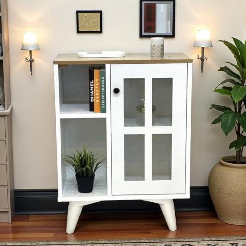 ركن قهوة وبوفيه صغير أبيض بسطح خشبي وباب زجاجي