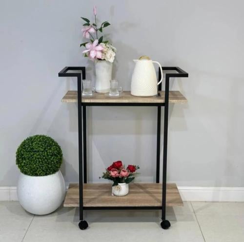 عربة ضيافة (ترولي) معدنية سوداء برفين خشب فاتح (بي...