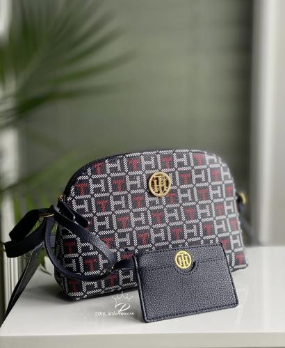 شنطه Tommy Hilfiger