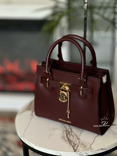 شنطه Michael Kors وسط
