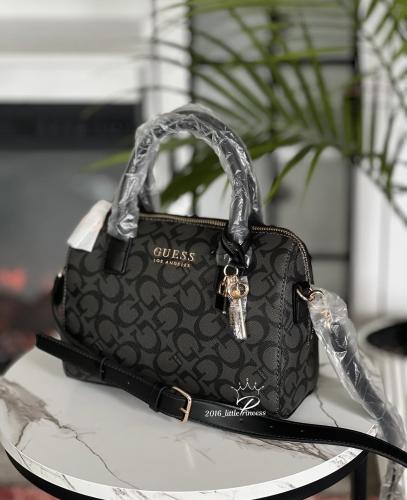 شنطه Guess