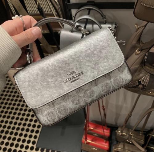 شنطه COACH