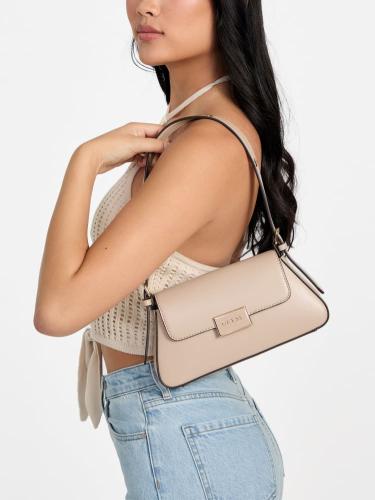 شنطه Guess