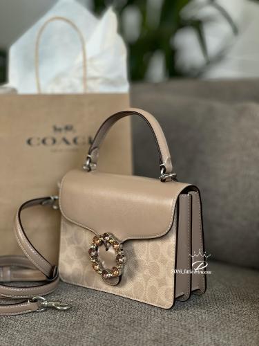 شنطه COACH