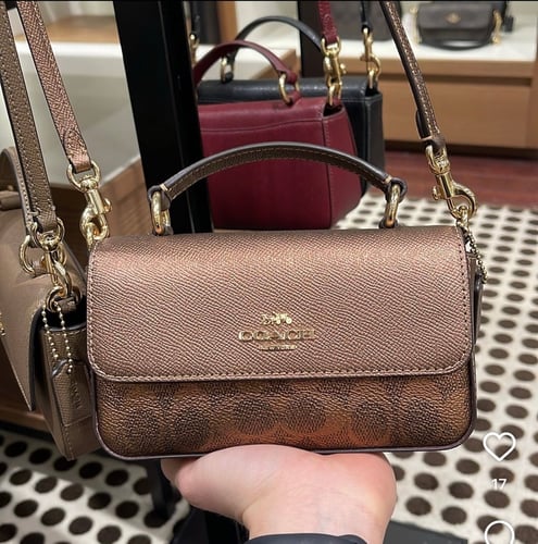 شنطه COACH
