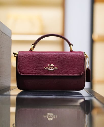 شنطه COACH