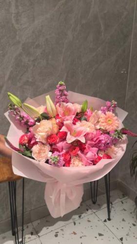 باقة لمسة زهرية