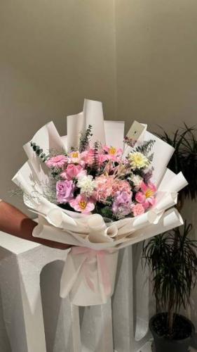 باقة سيمفونية الورد