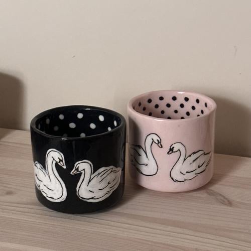 Swan cup