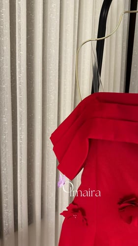 فستان احمر اوف شولدر مورد