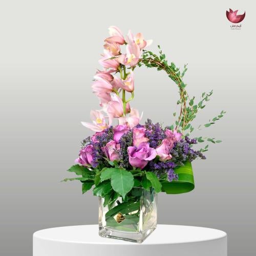 فازة ورد طبيعي مريحة للعين : فازة اللؤلؤ