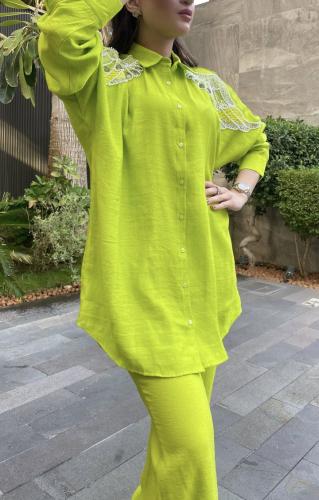 A two-piece set