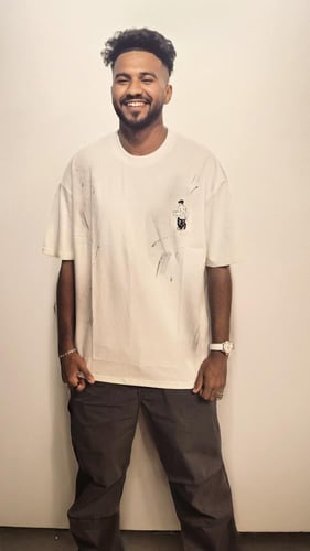 تيشيرت رجالي بأكمام قصيرة