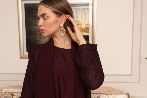 عباية كريب عنابي بتفاصيل دانتيل