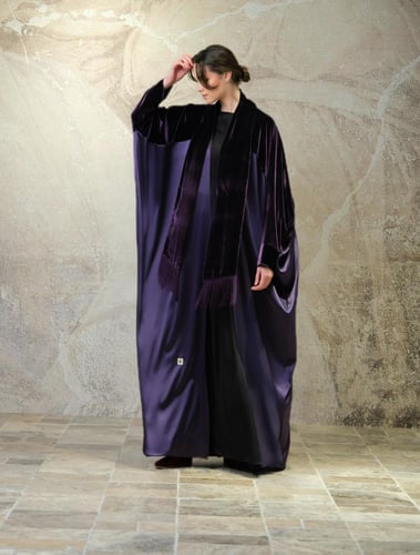 عباية بشت – مخمل حريري فرنسي موف مع حرير ياباني