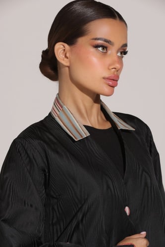 عباية سوداء انيقة