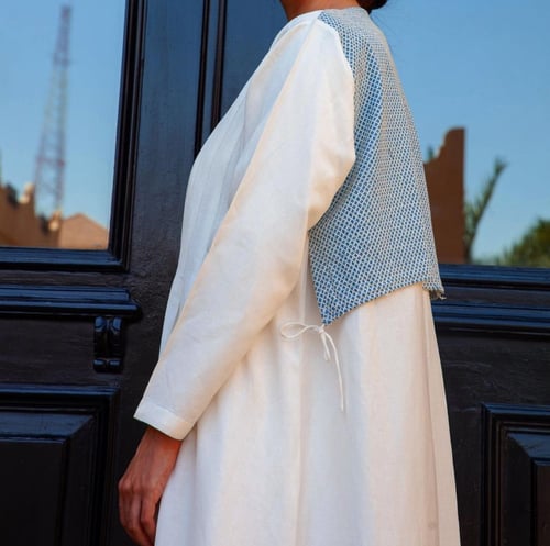 عباية من الكتان الصافي