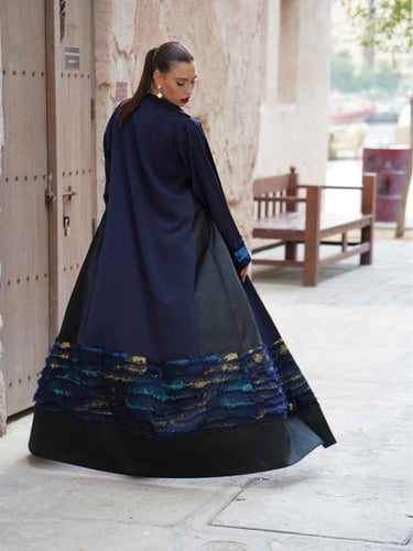 عبايه كلاسيكيه للمناسبات (R)